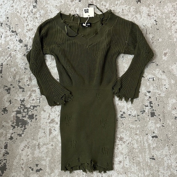 SER.O.YA Maude Sweater Dress Size XS NWT - Olive - Picture 4 of 6